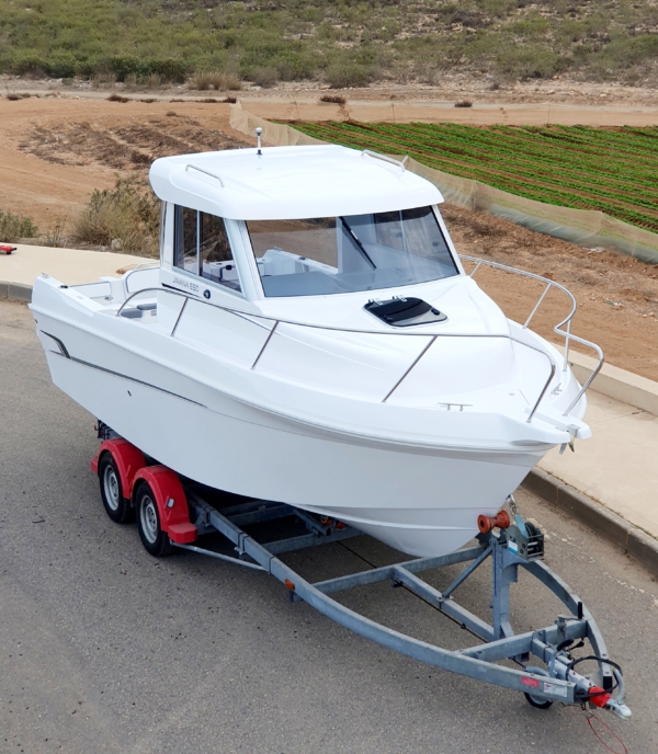 JAVANA 650