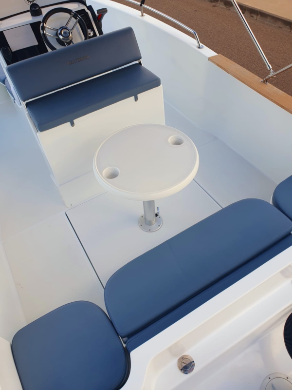NAUTIPOL 630 OPEN CON YAMAHA F115 (AÑO 2023 Y 15 HORAS) - Imagen 10