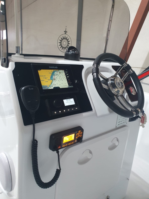 NAUTIPOL 630 OPEN CON YAMAHA F115 (AÑO 2023 Y 15 HORAS) - Imagen 11