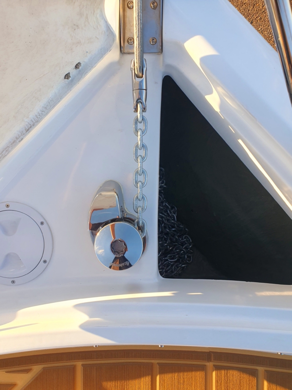 7 MARES 630 SUNDECK-SUZUKI 140 HP - Imagen 14