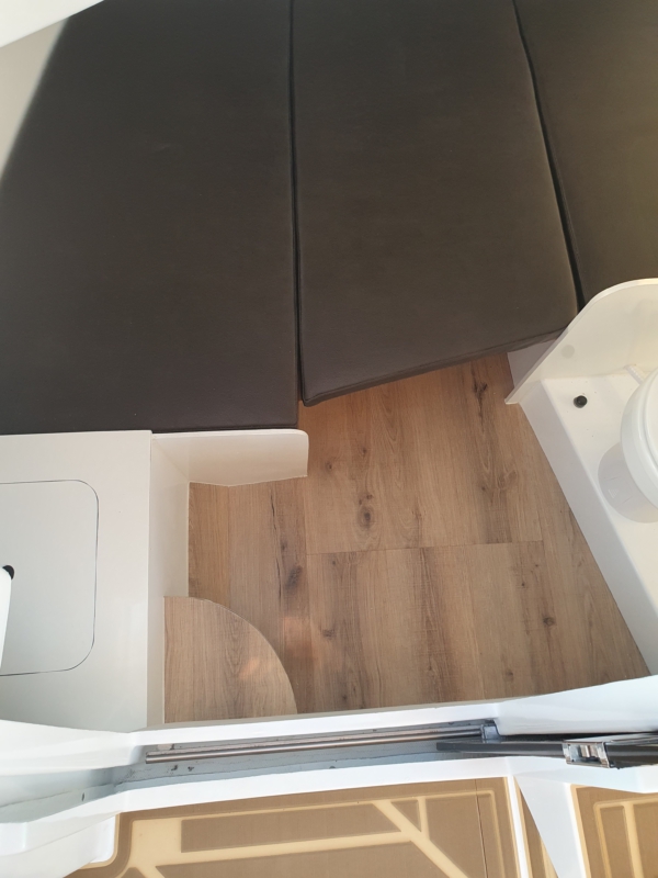 7 MARES 630 SUNDECK-SUZUKI 140 HP - Imagen 11