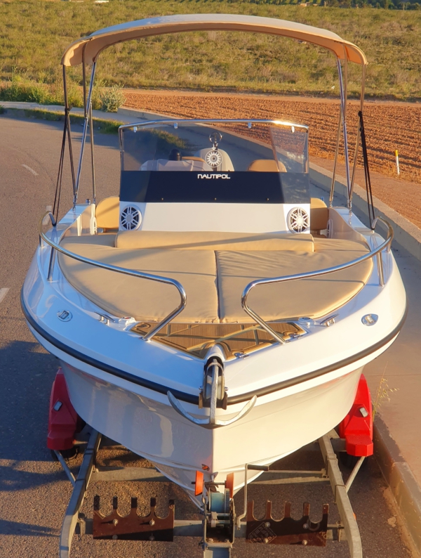 7 MARES 630 SUNDECK-SUZUKI 140 HP - Imagen 9