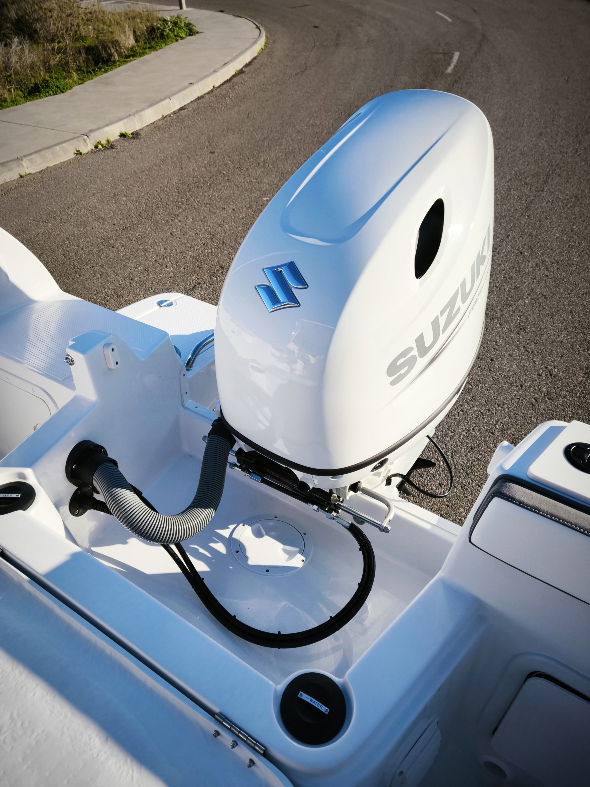 DUBHE JAVANA 570-SUZUKI DF 115 **STOCK 2026** - Imagen 7