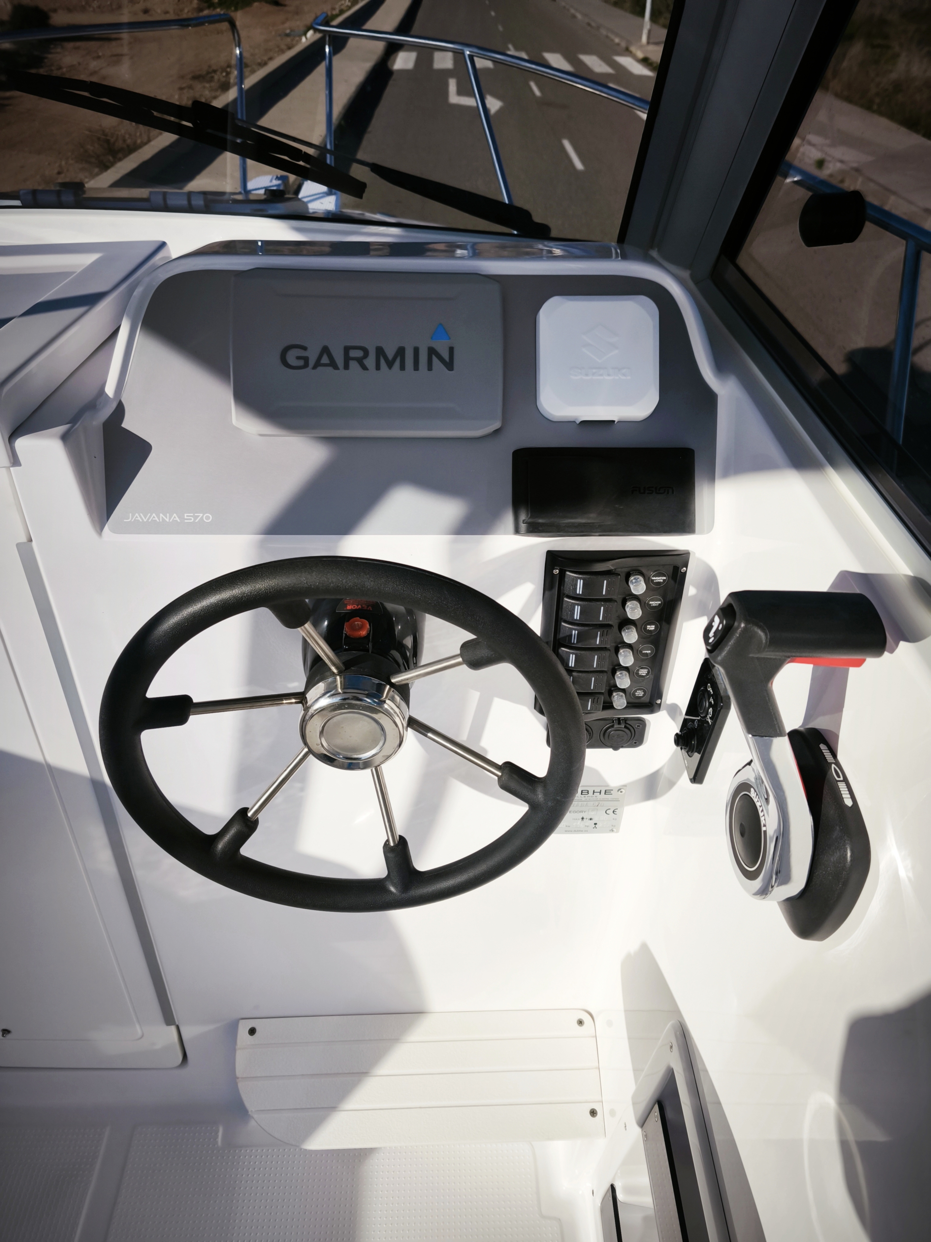 DUBHE JAVANA 570-SUZUKI DF 115 **STOCK 2026** - Imagen 9