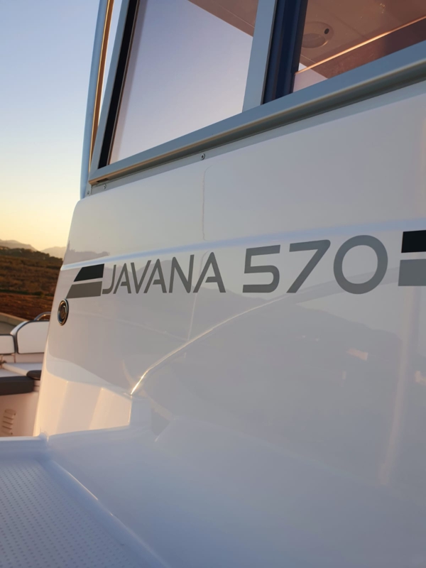DUBHE JAVANA 570 CON SUZUKI DF 115 (BLANCO) - Imagen 13