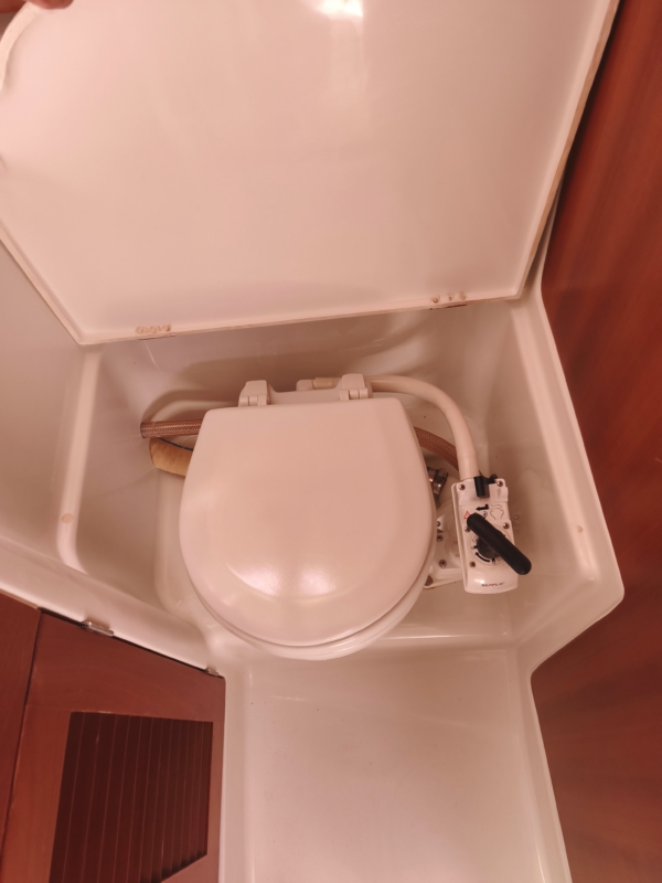 STARFISHER 840 WA (2005)- 2X YANMAR 4LH **REFFIT COMPLETO AÑO 2024** - Imagen 12